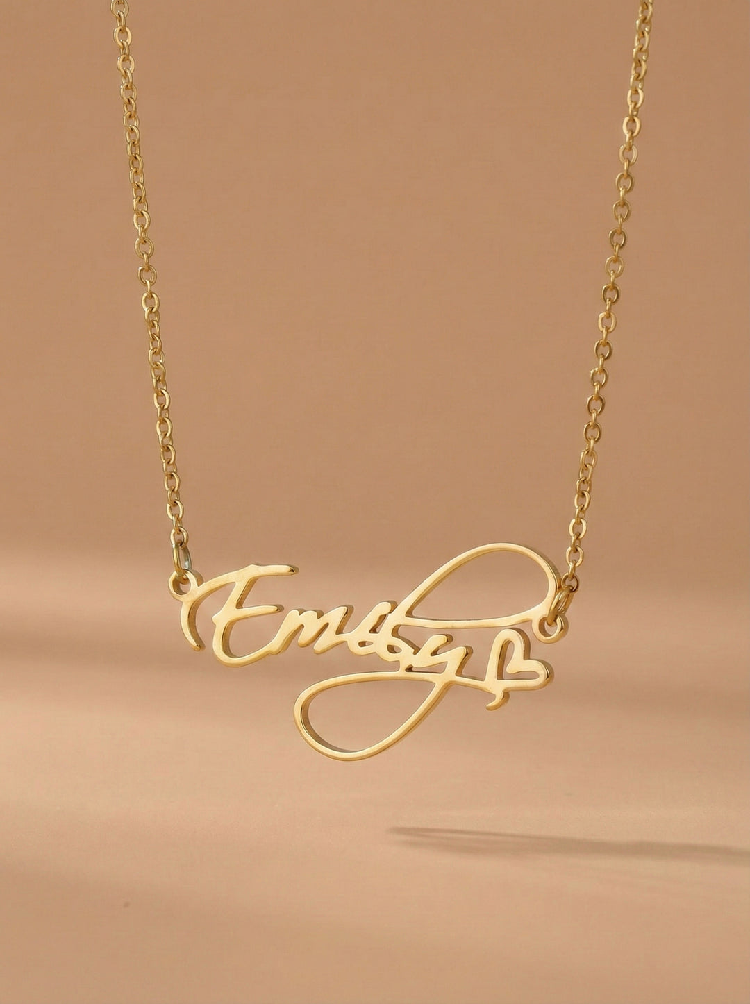 Appeler Custom Cursive Nameplate Necklace