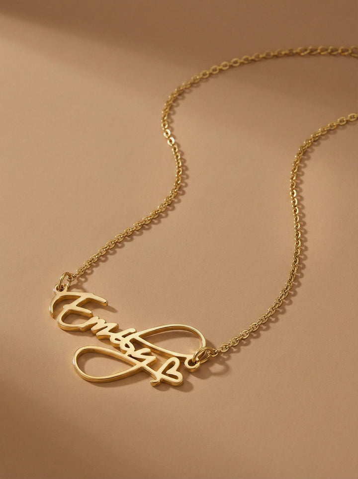 Appeler Custom Cursive Nameplate Necklace